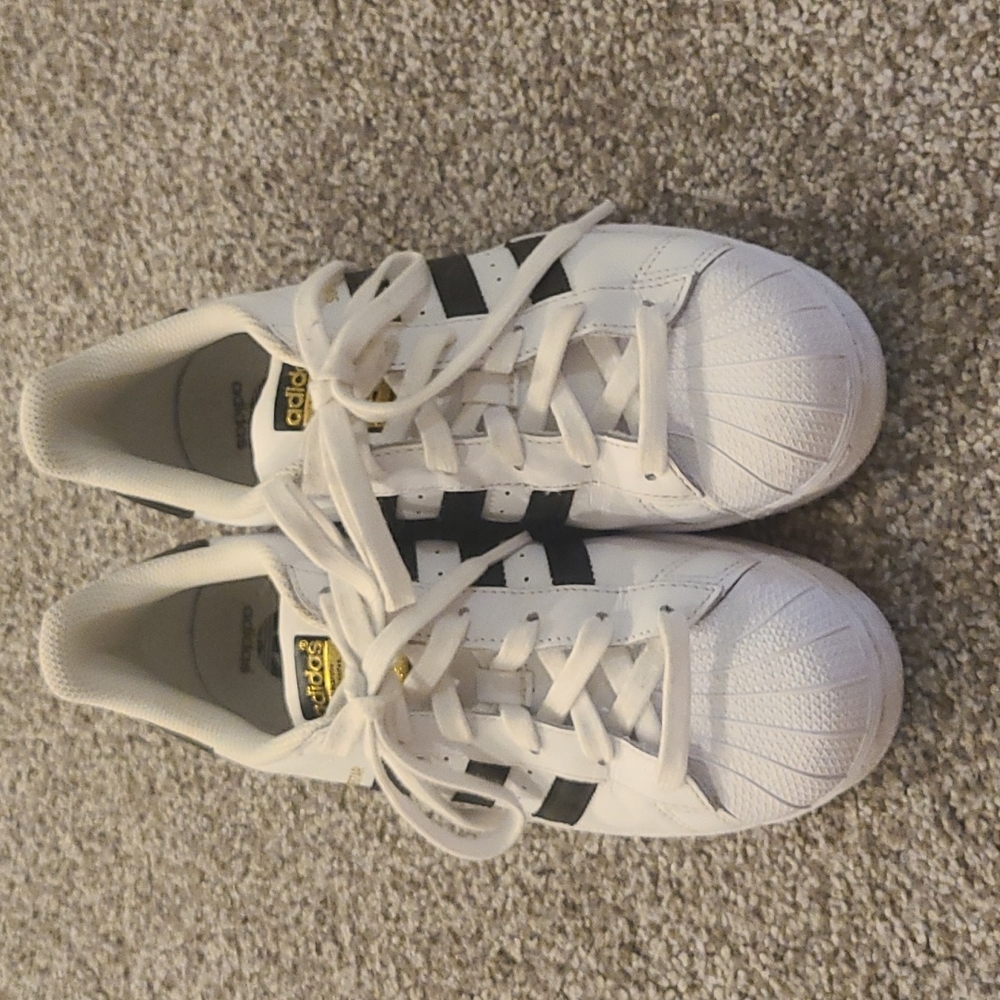 Adidas Superstar size men's 6